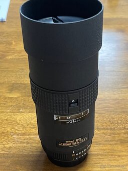 Nikon AF Nikkor 180mm f/2.8 D - 2