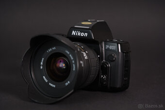 Nikon F-801. Sigma 18-35mm - 2