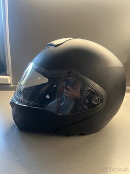 Prilba na motorku v - 2