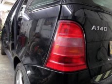 Mercedes A rv2000 zadne svetla. - 2