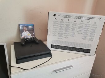 Predám playstation 4 - 2