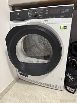 Sušička prádla ELEKTROLUX 700 DelicateCare - 2