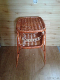 STOLIK RATANOVY NOVY - 2