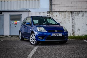 Ford Fiesta 2.0i Duratec ST 150 - 2