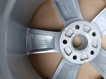 ALU DISKY SKODA RATIKON ORIGINAL R17 - 2