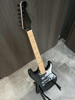 Elektrická gitara Stratocaster - 2