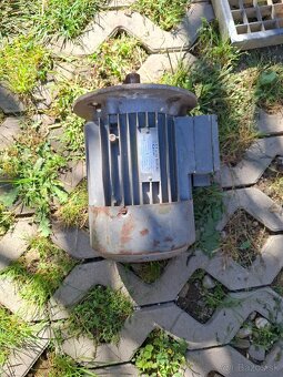 Predám elektromotor 1,1kW - 2