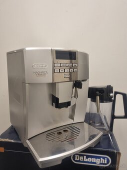 DeLonghi MAGNIFICA kávovar - 2