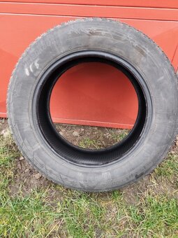 Predám zimné pneumatiky 215/65 R 17 - 2