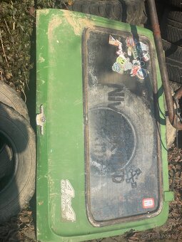 Kufrove dvere niva 1.6 - 2