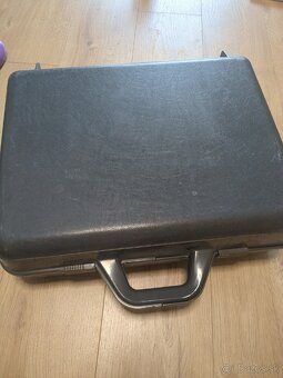 Pisaci stroj Consul - 2