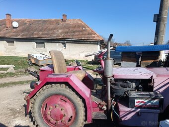Ponúkame na predaj traktor s prívesom - 2