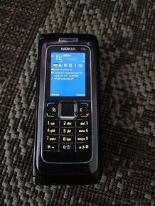Nokia E90 communicator - 2