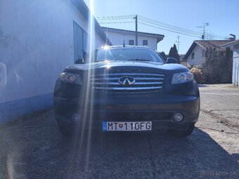 Infiniti FX35 4x4 - 2