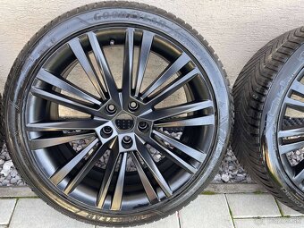 CONOPUS orig.skoda Superb3V 5x112 8j x19 ET 44 VW - 2