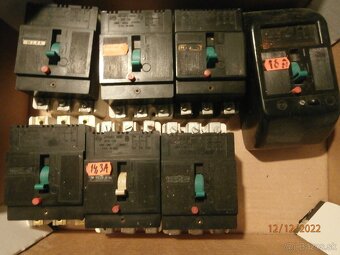 Ističe J7K 50A od 5A do 20A. - 2
