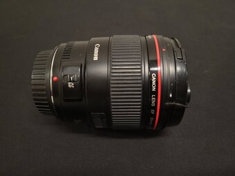 Canon EF 35mm f/1.4L USM - 2