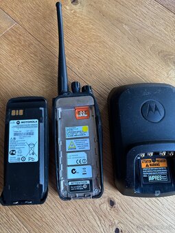 Predám vysielačku Motorola DP3401 - 2
