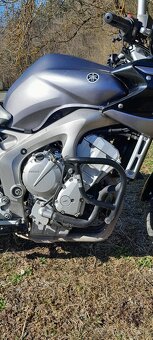 Yamaha fazer 600 - 2