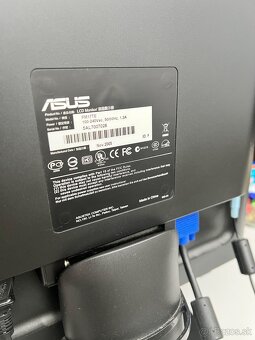 Monitor LCD k pc - 2
