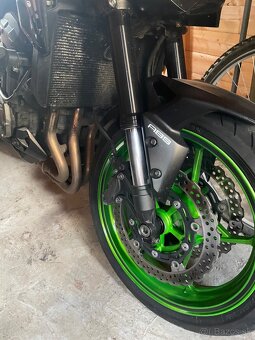 Kawasaki Z900 - 2