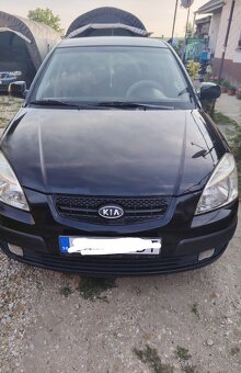 Kia Rio - 2
