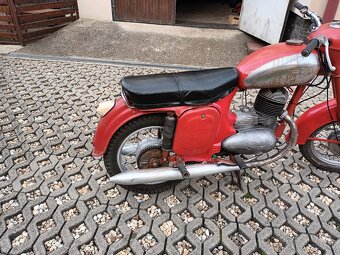 Jawa 250 - 2