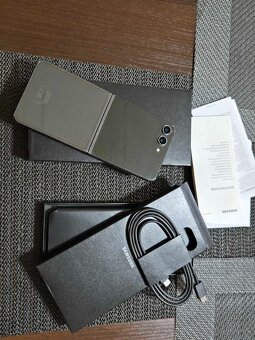Samsung Z FLIP 5 - 2