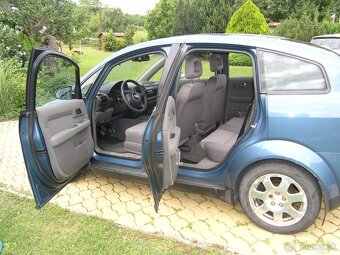Audi A2 1.4 55 kW benzín - modrá metalíza - Nová cena  - 2