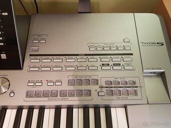 Predám klávesy Yamaha Tyros 5, 61 - 2