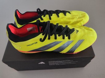 Kapačky Adidas Predator PRO FG veľ.41 1/3 - 2