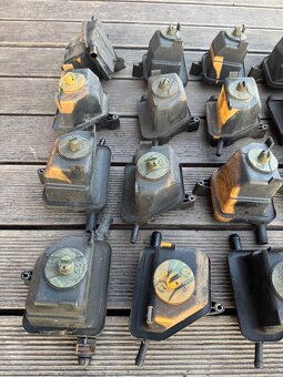 Nádobky na olej servoriadenia - 2