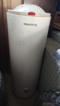 Predám elektrický bojler 65l - 2