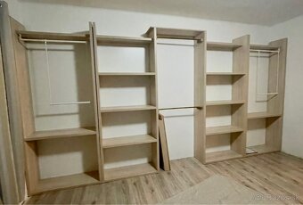 Šatníková skriňa 2,5x5m - 2