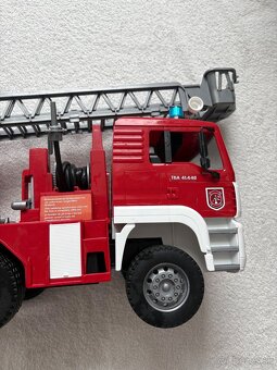 Velke hasicske auto Bruder - 2