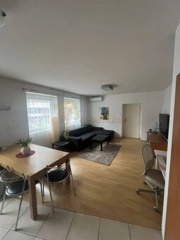 2-izb. byt, Hollého ul., Staré Mesto, balkón, 2.p./5 - 2
