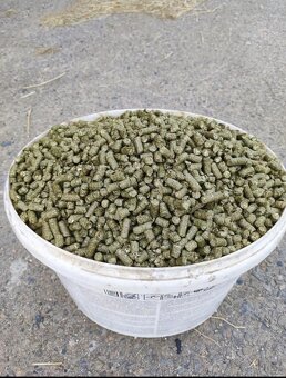 Lucernové granule - 2
