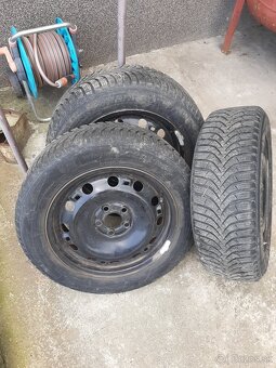 Zimné pneu 185/60R15+disk - 2