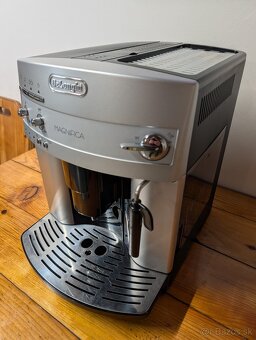 Kávovar Delonghi Magnifica - 2