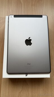 Apple iPad 9.7" 6th Gen. (2018) 128GB WiFi + Cellular - 2