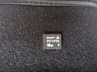 PS VITA PCH-1104 - 2