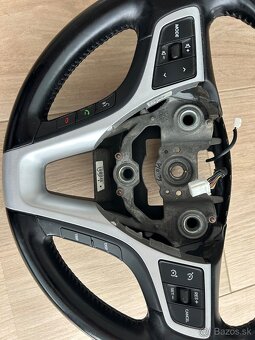 volant na Hyundai I40 - 2
