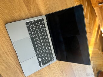 MacBook Air M1 2020 – skvelý stav - 2