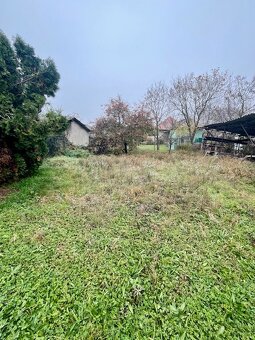Stavebný pozemok Veľký Cetín, 535m2, voda,plyn, elek.,studňa - 2