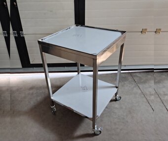 Nerezové servírovacie vozíky - 2