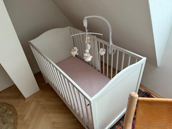 Detska postielka s prislusenstvom - 2