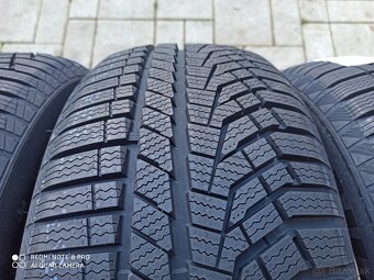 zimne pneu 235/45 R17 - 2