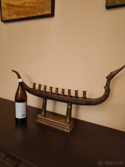 Dračí kráľovský čln - Supahannahong - 2