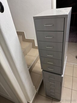 Plechova skrinka šuflikova - 2