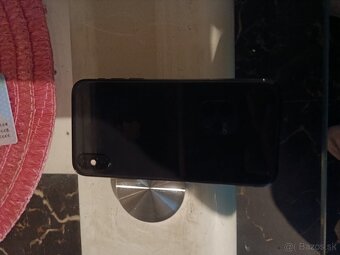 Predám Apple iPhone xs - 2